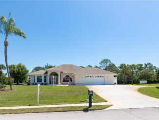 705 S Easy, Sebastian, FL 32958