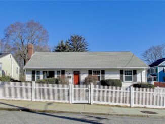 76 Dale St, Roslindale, MA 02131