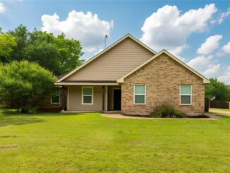 405 Kimbrough, Azle, TX 76020