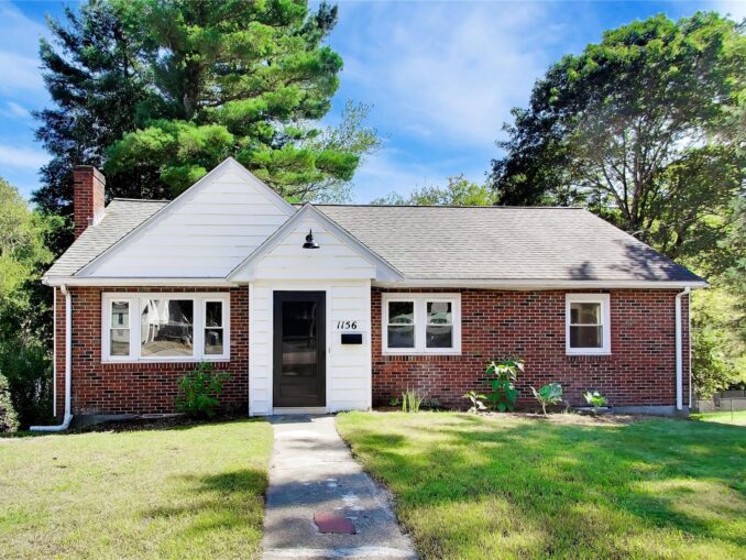 1156 Washington St, Walpole, MA 02081